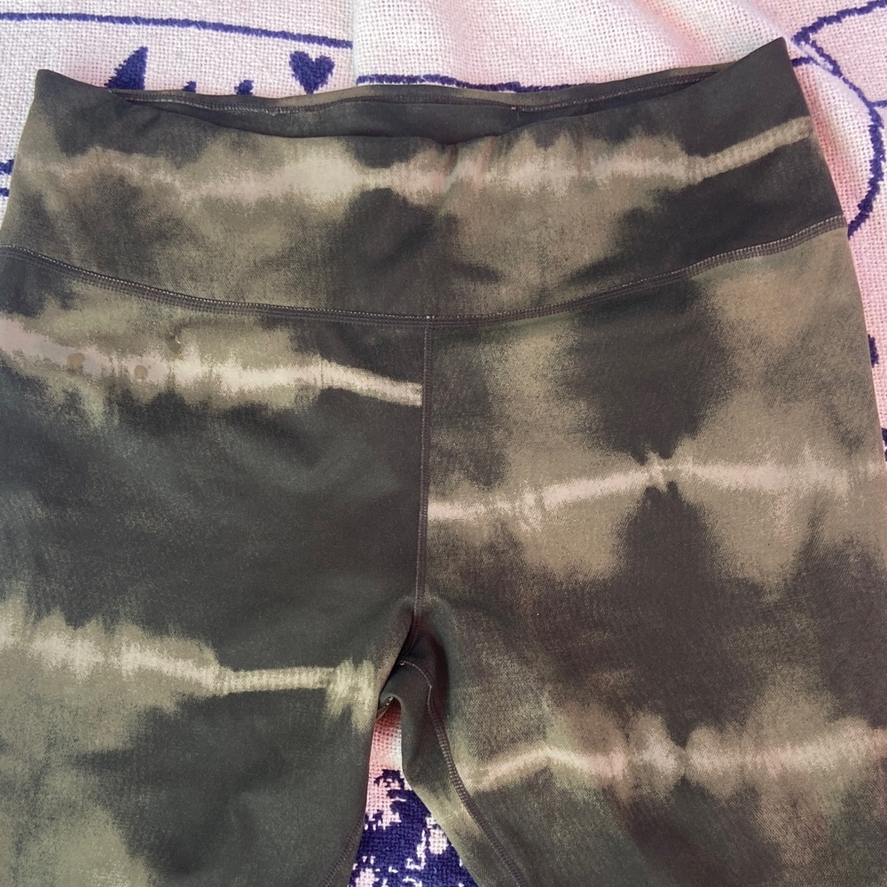 Nike Dri-FIT Olive and Cream Leggings